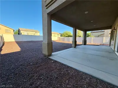 5613 Clotidle Soupert Court Yard