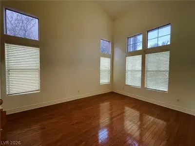 41 Chateau Whistler Court Living Room