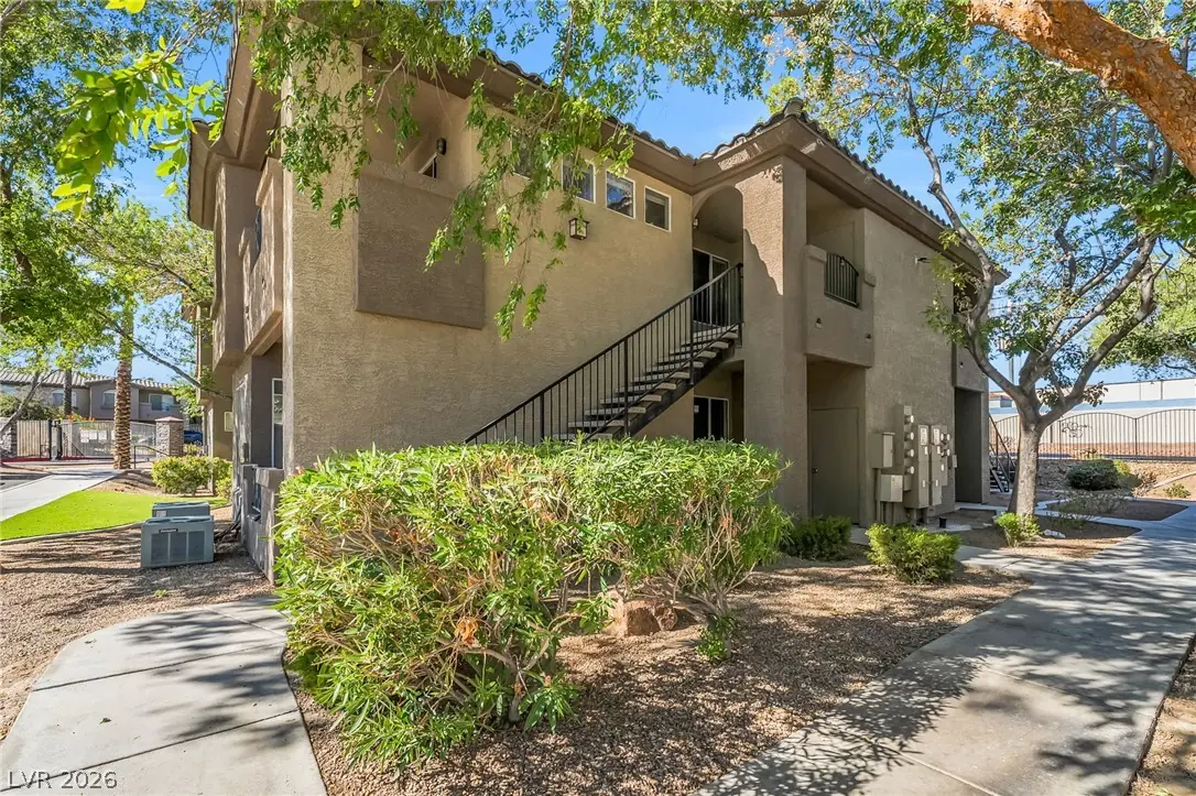 4400 South Jones Boulevard 1057