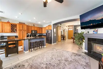506 Short Crest Court Kitchen