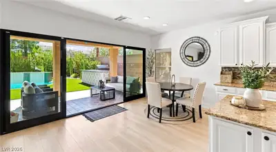3789 Via Di Girolamo Avenue Dining Area