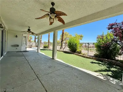 122 Cascade Lake Street Patio