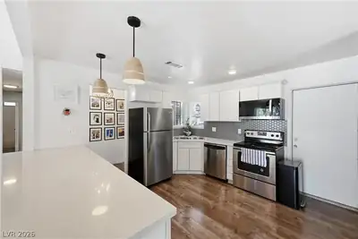 6436 Beechcrest Road Kitchen