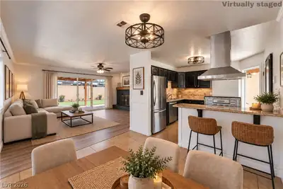 5916 Balzar Avenue Dining Area