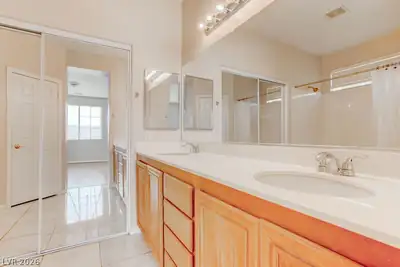 8473 Barossa Court Primary Bathroom