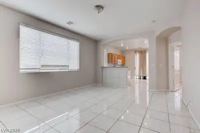 8473 Barossa Court Dining Area