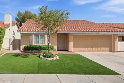 3208 Ivory Coast Drive Las Vegas, NV 89117
