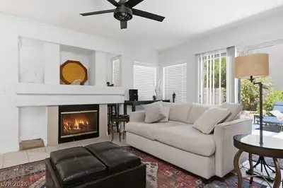 3370 Epson Street Living Room