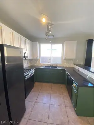 72 Puerto Viejo Trail Kitchen