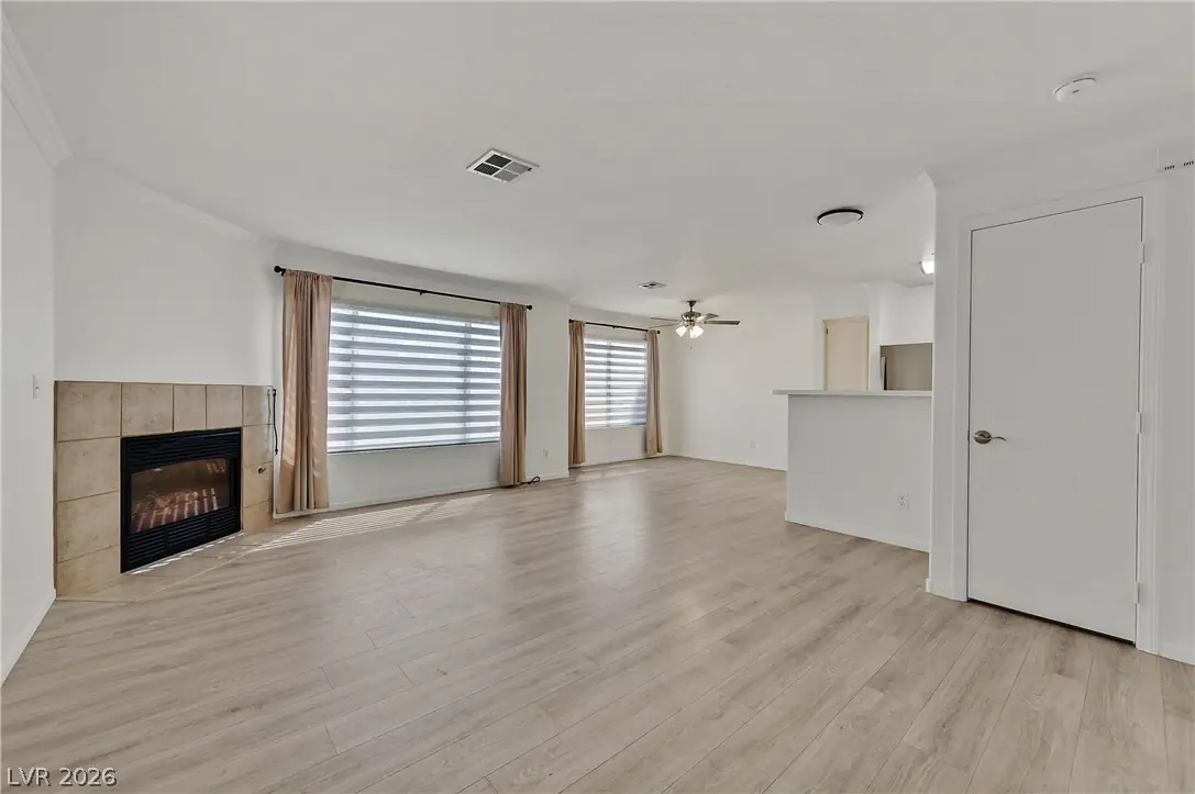 350 South Durango Drive 135
