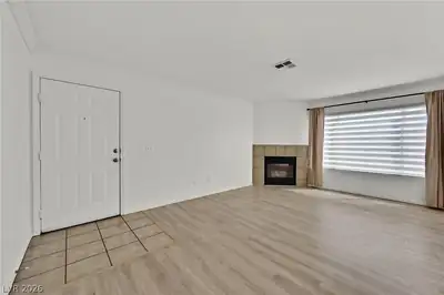 350 South Durango Drive 135 Living Room