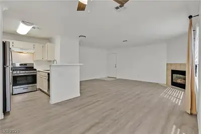 350 South Durango Drive 135 Living Room