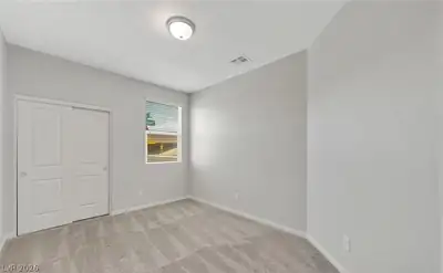 1810 Pebble Cove Avenue Bedroom