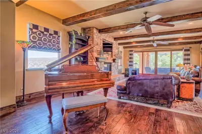 15 Via Lido Living Room