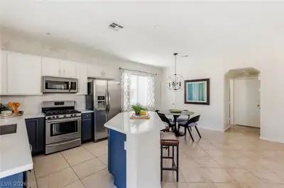 7062 Salt Marsh Court Kitchen