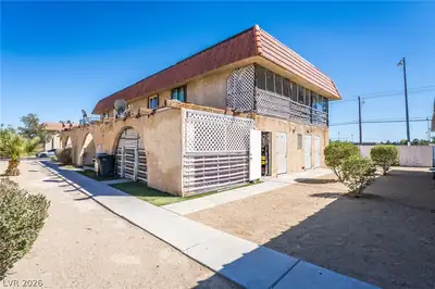 1601 Cordoba Lane Front of Structure