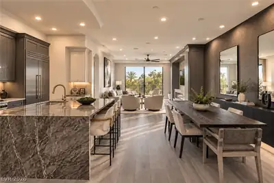 9101 Alta Drive 11, Las Vegas