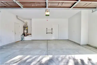 5297 Belmont Mill Court Garage
