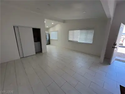 150 Metropolitan Drive Living Room