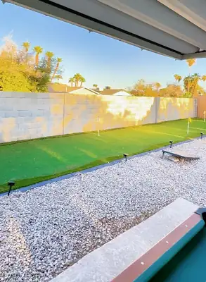 4331 Cicada Way Yard