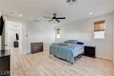 10136 Sequoia Glen Avenue, Las Vegas, NV 89166 Bedroom