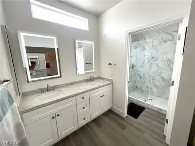 8500 Linderwood Drive Primary Bathroom