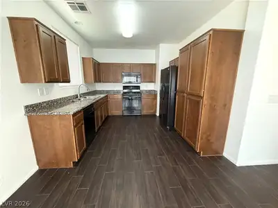 10143 Pleasant Village Place Kitchen