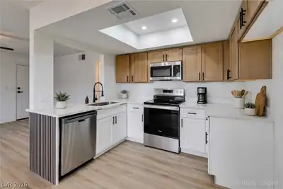 4702 Obannon Drive A Kitchen