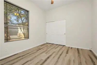 1578 Livingston Drive Bedroom