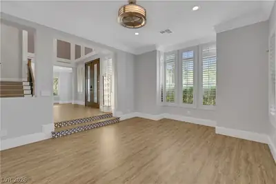 1629 Saintsbury Drive Living Room