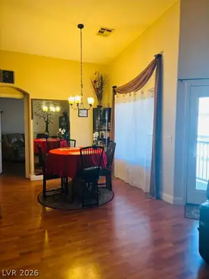 6068 Shyley Street 101 Dining Area