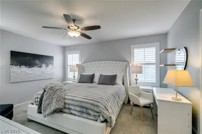 2927 Tranquil Brook Avenue Bedroom