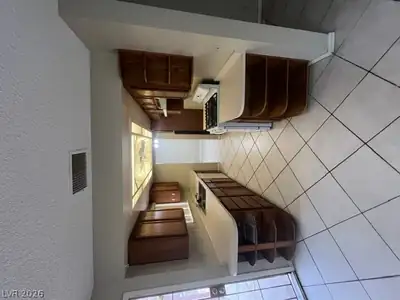 9112 Quiet Cove Way Kitchen