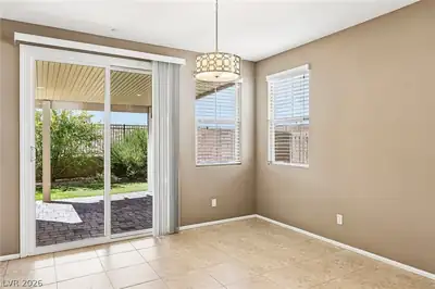 2255 Valdina Street Dining Area