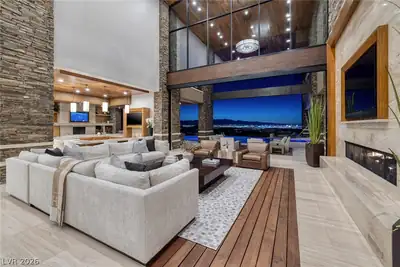 761 Dragon Ridge Drive Living Room