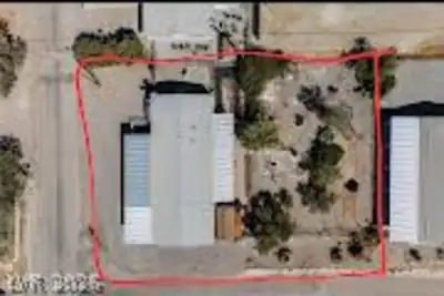320 Kite Street 