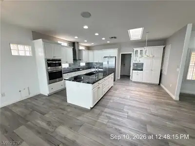 1699 Rockcrest Hills Avenue Kitchen