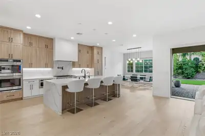 4078 San Franchesca Court Kitchen