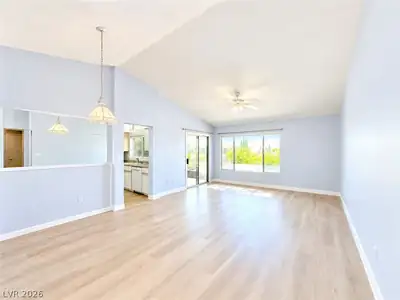 10924 Button Willow Drive Living Room