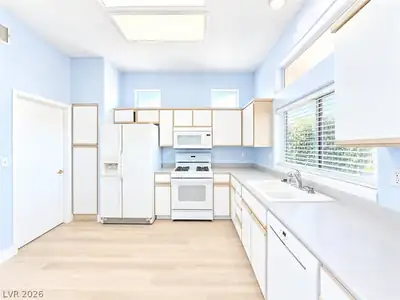 10924 Button Willow Drive Kitchen