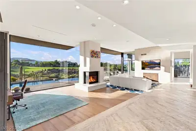 1529 Champion Hills Lane 