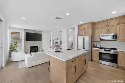 136 Villaggio Street Kitchen
