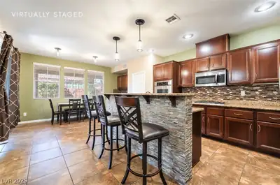 7286 Arrowrock Avenue Kitchen