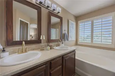 8945 Rudica Creek Avenue Primary Bathroom