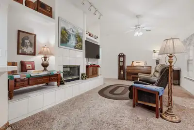 307 Hull Street Living Room