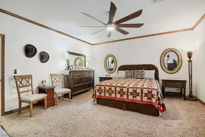 307 Hull Street Primary Bedroom