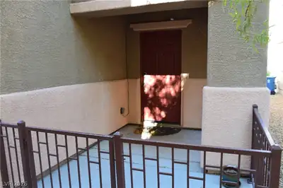 7757 Petite Pillar Court Entry