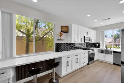 10668 Windrose Point Avenue Kitchen