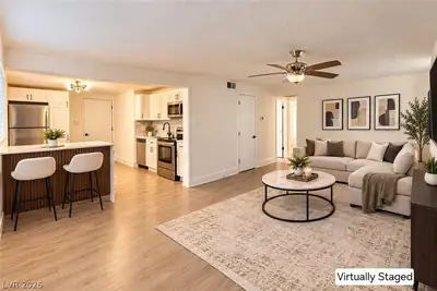 2206 East Oakey Boulevard Living Room