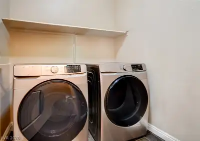 4128 Seclusion Bay Avenue Laundry
